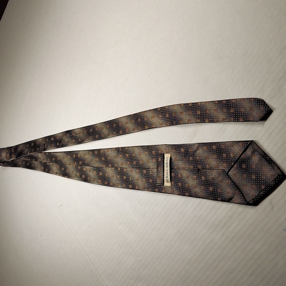 05. Burma o Bibas Necktie - Picture 8 of 9
